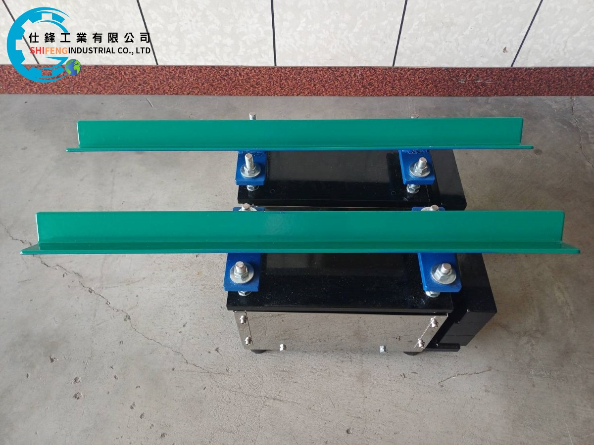 圓棒平送直振機